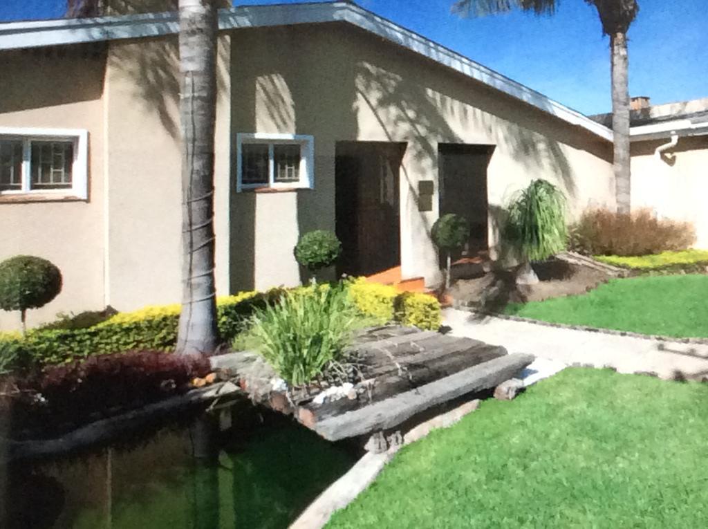 Lu'S Guest House Paarl Exterior photo